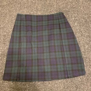 brandy melville plaid green/navy slightly loose fitted pencil skirt